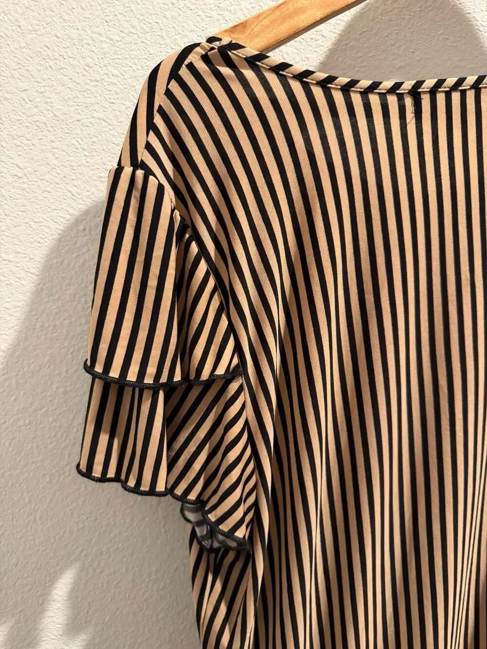 Atelier 29 Striped Keyhole Ruffle Sleeve Blouse XL - Picture 5 of 6